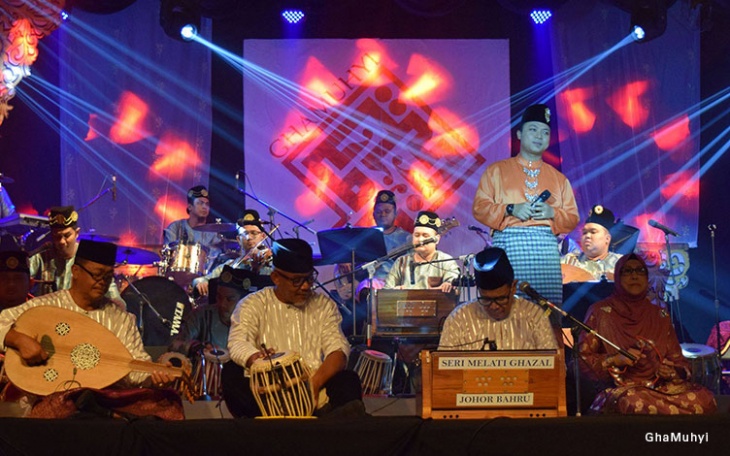 GhaMuhyi: Crossing the Boundaries of Ghazal GhaMuhyi: Crossing the Boundaries of Ghazal