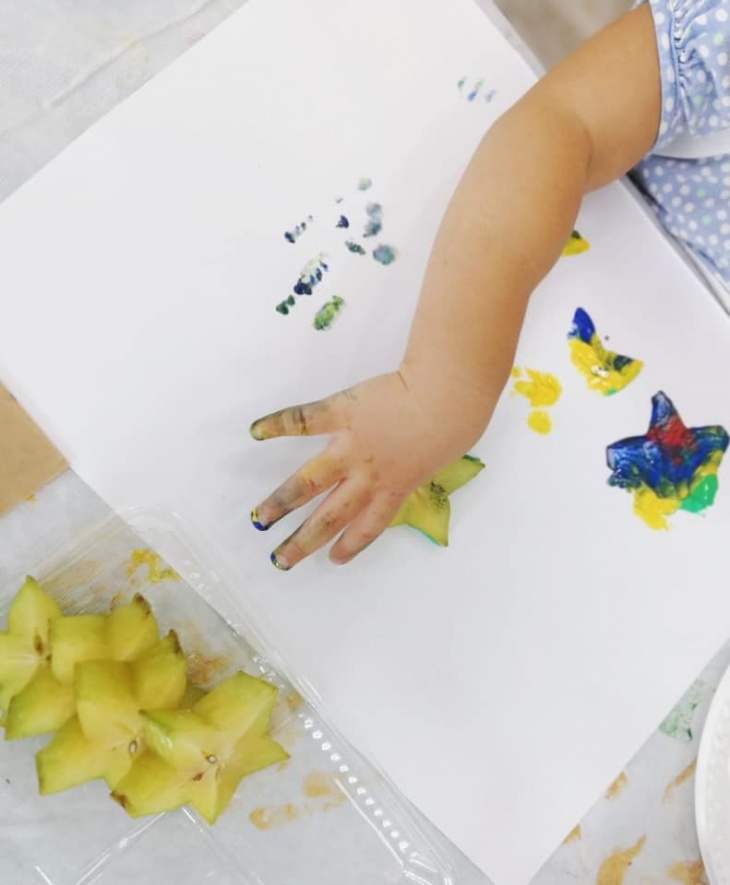 Sensory Play (6 Months+, Accompanied) Sensory Play (6 Months+, Accompanied)